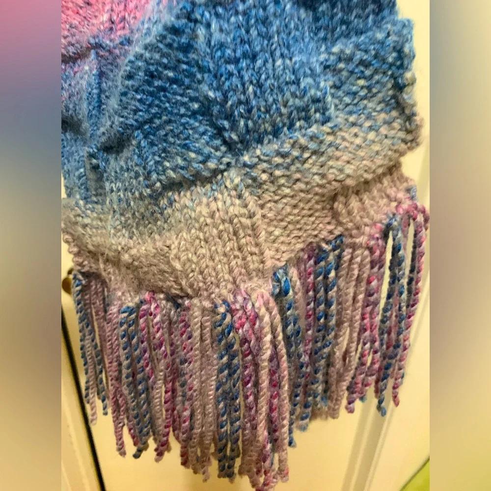 SCARF FOR WINTER - Picture 3 of 3